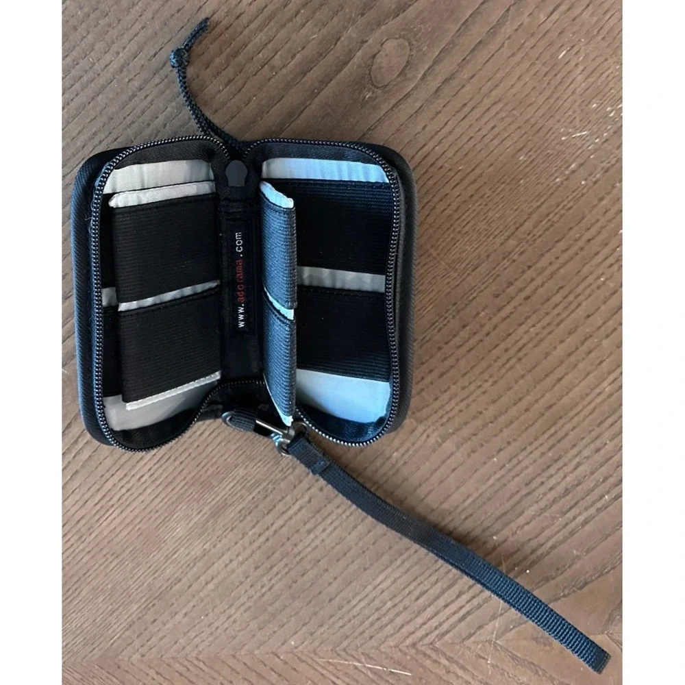 Slinger Roll Film‎ Canister Zip Around Holder Wrist Sling